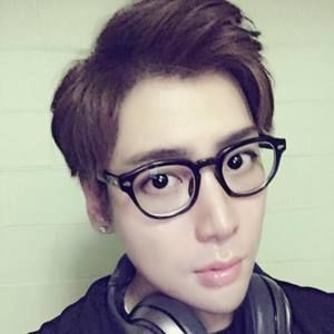 Meet your Posher, Martin